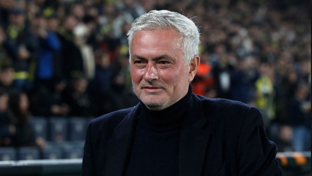 Fenerbahçe'den gönderilen Morinho, gittiği yerde de barınamadı