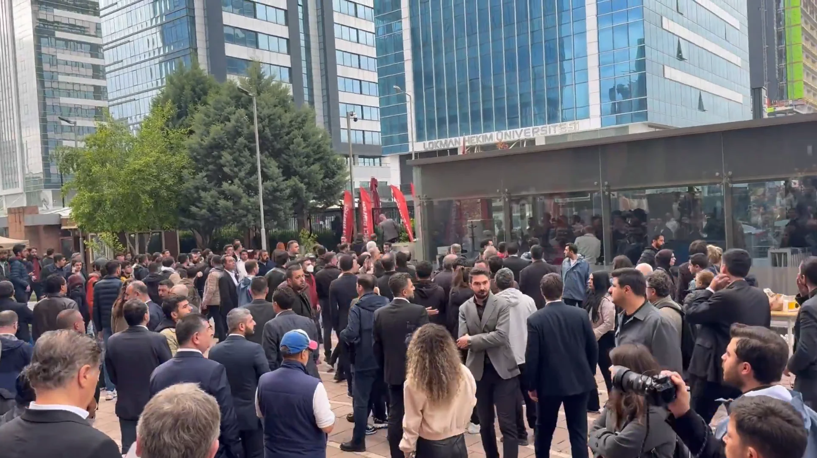 CHP Genel Merkezi'nde büyük gerginlik: Kılıçdaroğlu ve Özel destekçileri karşı karşıya