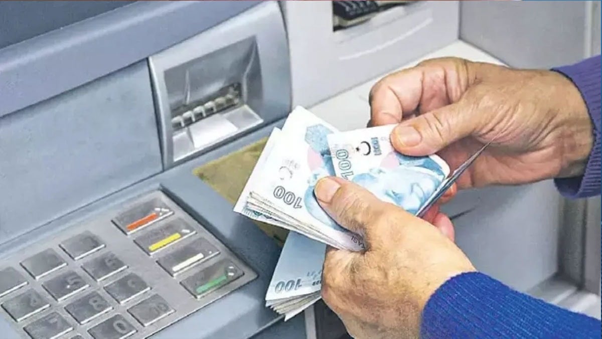 Emeklilerin hesabına bugün 31 bin lira yatacak