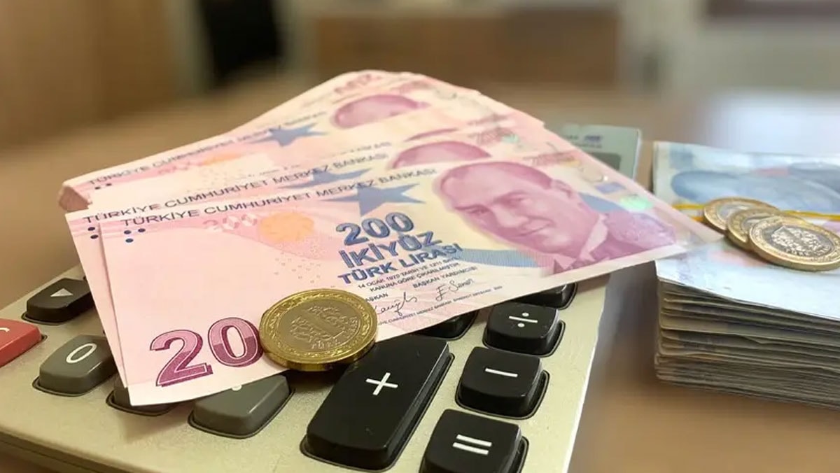 Emekli ve memur zammında refah payı için yasal düz