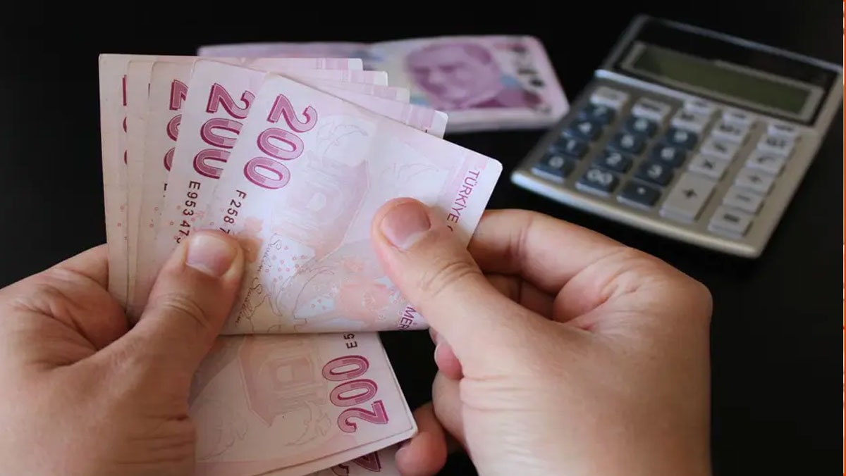 Emekli ve memurlar aybaşında bu kadar zam alacak