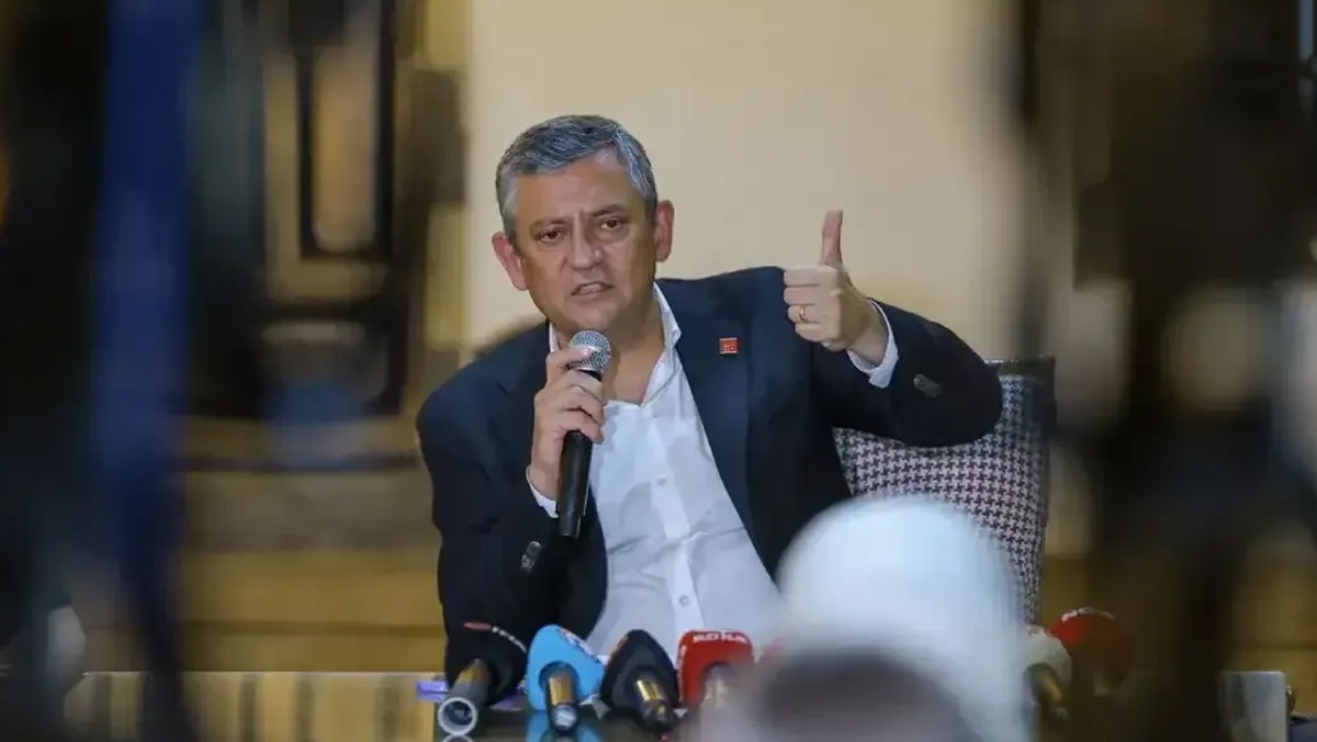 Özel, fırtına öncesi sessizliğini bozdu: CHP'yi bekleyen tehlike..