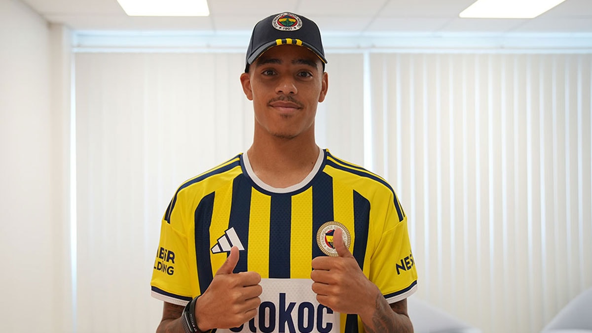 Fenerbahçe'nin yeni yıldızı Mason Greenwood'un İstanbul'a geliş saati belli oldu