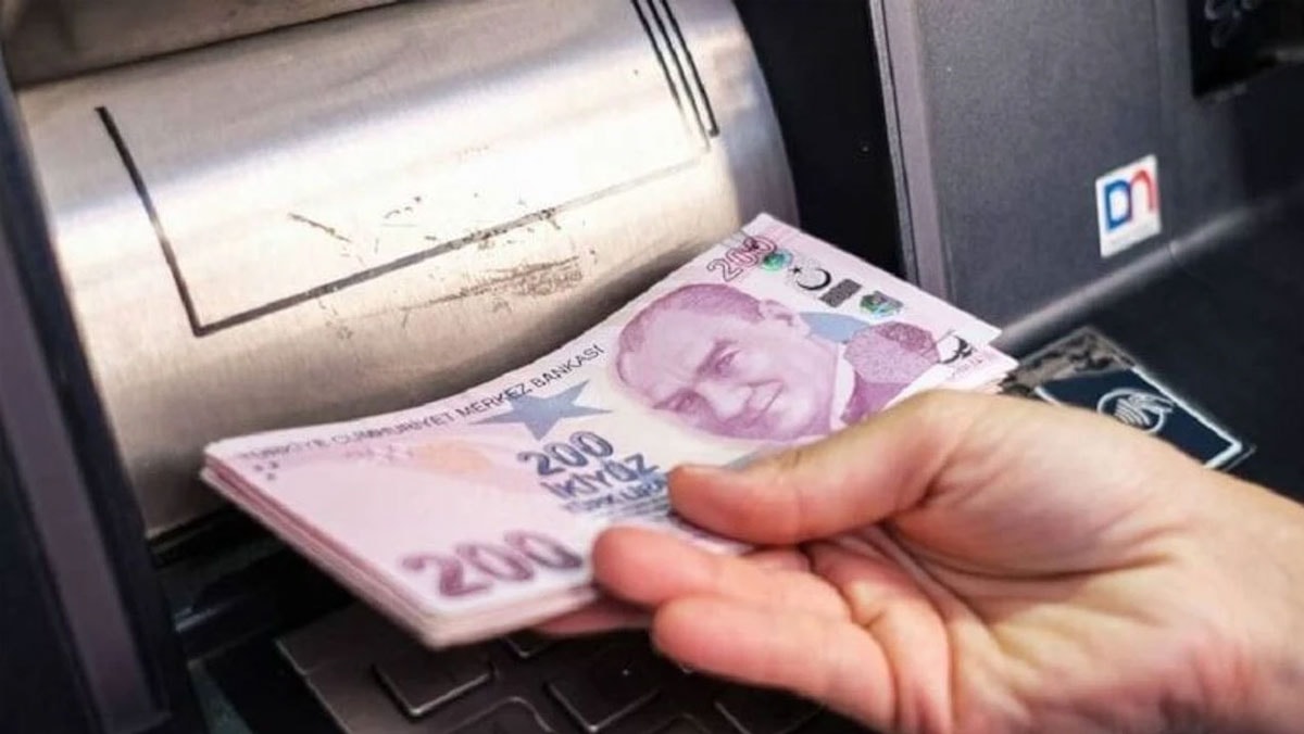 Milyonların beklediği takvim belli oldu! Emekli maaşları ne zaman yatacak?