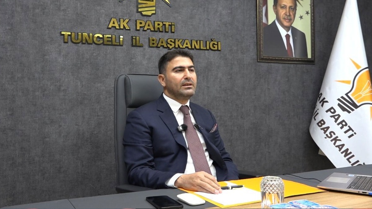 Madenlere karşı çıkmıştı.. AKP'li başkan koltuğu bıraktı