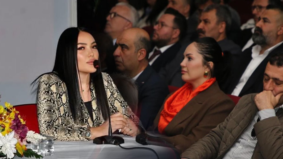 Botoks yaptırmaya bile makam aracıyla gidiyormuş!
