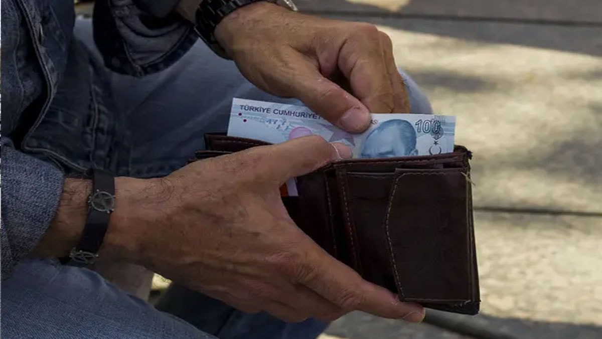 SGK’nın gelirleri düşecek emekliye ‘para yok’ denecek