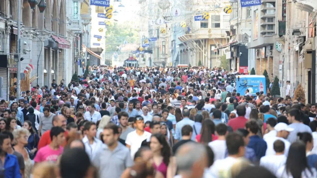 TÜİK duyurdu! Türkiye'nin nüfusu 6 ayda bakın ne kadar arttı