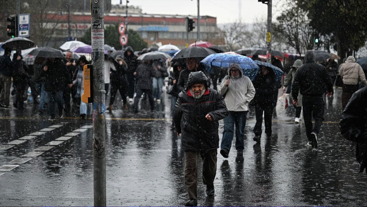 Meteoroloji alarm verdi! 10 ilde gökyüzü kararıyor