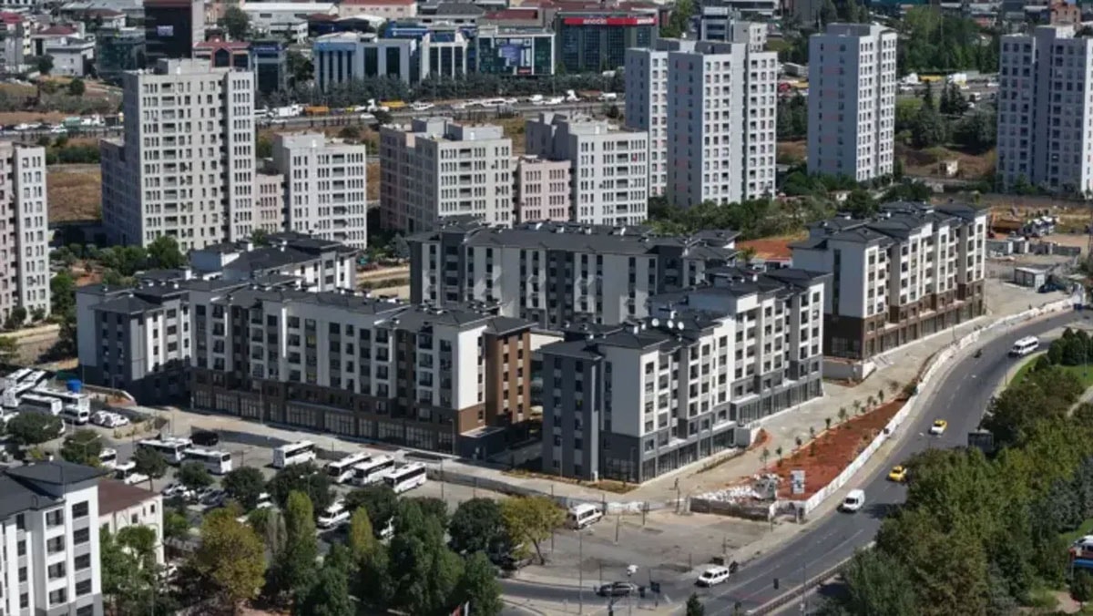Aylık 10 bin TL'lik konutlar için başvurular açıldı