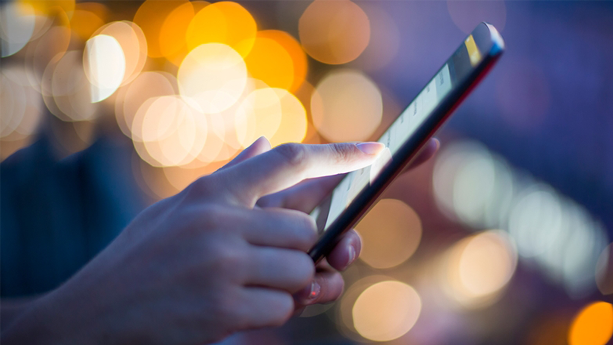 Yurt dışından telefon getirecekler ikinci bir telefon ücreti ödeyecek! IMEI harcına dev zam yolda
