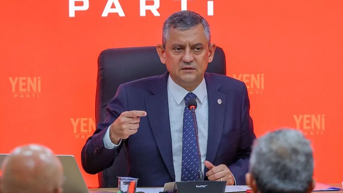 Özgür Özel, Mansur Yavaş'la telefon görüşmesini anlattı