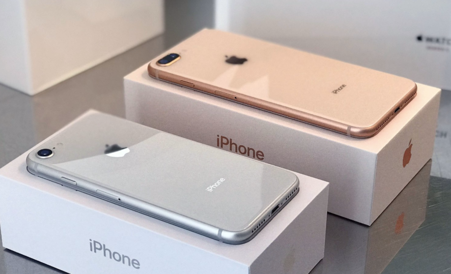 iPhone almaya gidenler kasada kaldı: Şartı duyan bakanlık devreye girdi