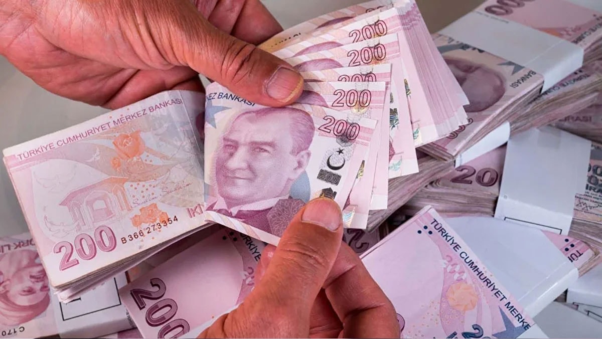 Memur ve emekliye zamdarbesi geliyor