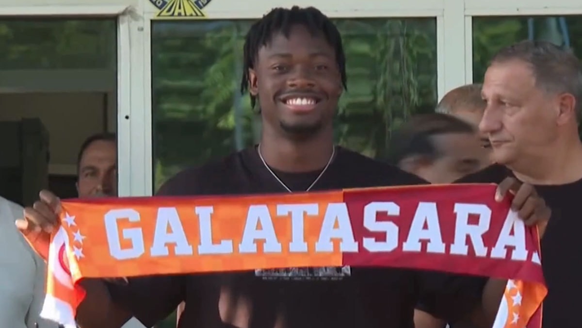 Galatasaray yeni transferini KAP'a bildirdi: Yeni stoper İstanbul'da