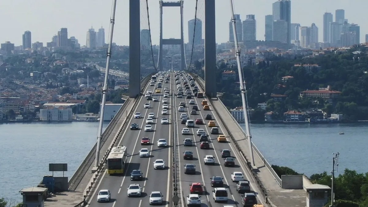 Erdoğan’ın imzasıyla boğaz köprüleri ve otoyollar devrediliyor